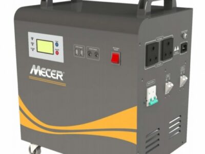 Mecer 1Kw 12V 1x100A Bat / includes 360W PWM Solar Charge Controller